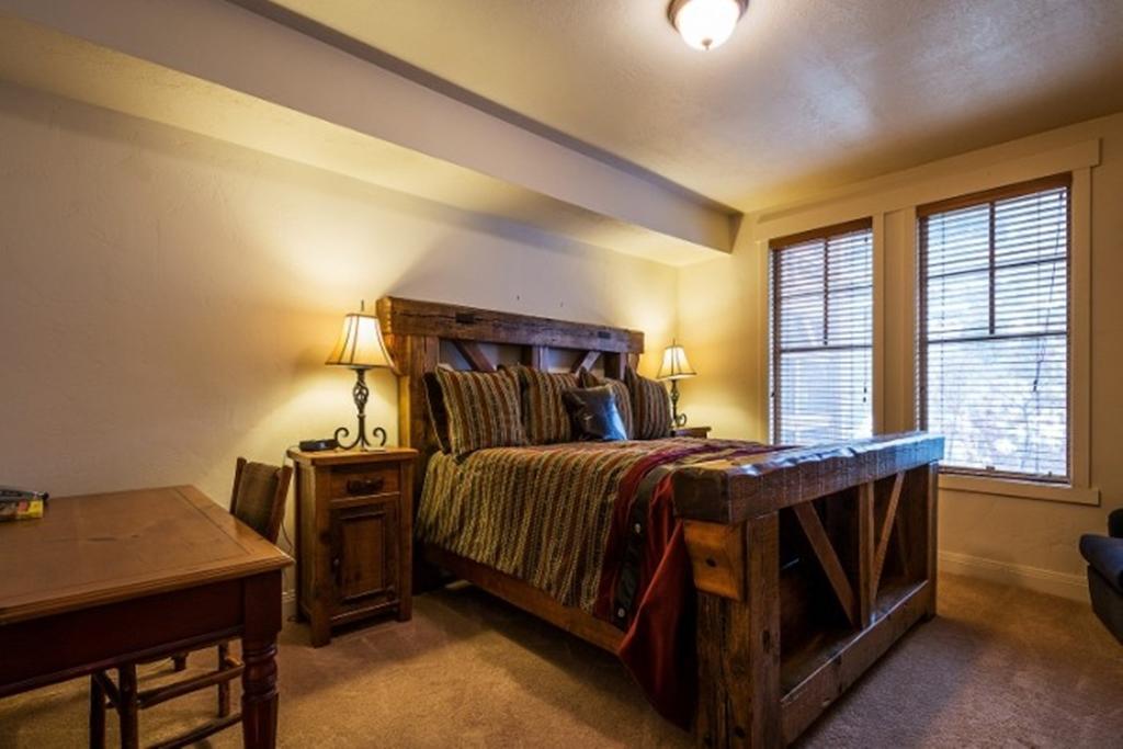Town Point Condos By Park City Vacations Rum bild