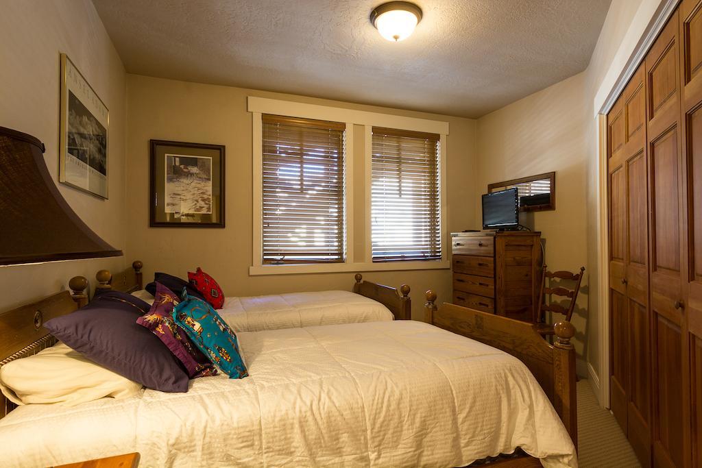 Town Point Condos By Park City Vacations Rum bild